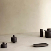 Talerz do serwowania Sand Secrets czarny Design House Stockholm