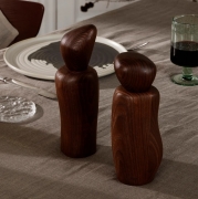 Młynek do soli lub pieprzu Pebble brązowy Ferm Living