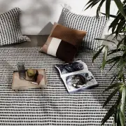 PODUSZKA DEKORACYJNA WAY ZŁAMANA BIEL FERM LIVING