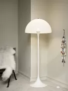 Lampa podłogowa Panthella opalizowana Louis Poulsen
