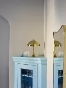 Lampa stołowa Panthella Mini mosiężna Louis Poulsen