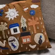 Poduszka dekoracyjna Village brązowa Ferm Living