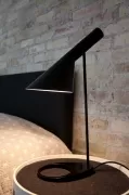 Lampa stołowa AJ czarna Louis Poulsen