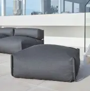 Pufa ogrodowa Square ciemnoszara kave home