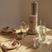 Saturator do wody Carbonator Pro piaskowy Aarke