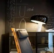 Lampa stołowa Snoopy czarna FLOS