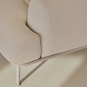 Sofa z odchylanym zagłówkiem Aurum 2 os. ecru Kave Home