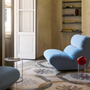Sofa Hi Lo AV54 3-osobowa Błękitna Andtradition