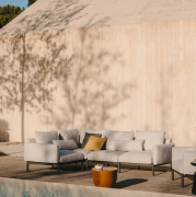 Sofa ogrodowa narożna Sorells beżowa kave home