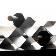 Stojak na wino Rocks czarny Zone Denmark