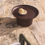 Stolik ogrodowy Arcola 70 cm brązowy kave home