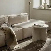 Stolik okazjonalny Mineral Sculptural Ferm Living