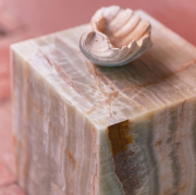 Stolik okazjonalny Onyx marble HKliving