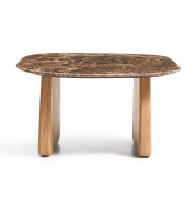 Stolik okazjonalny Pirita blat marmur - podstawa naturalny dąb kave home