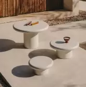 Stół ogrodowy Addaia 90 cm kave home