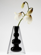 Wazon Bump Cone Tom Dixon