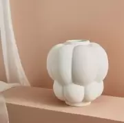Wazon Uva 20 cm kremowy AYTM