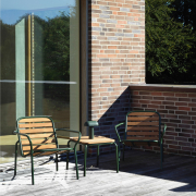 Zestaw ogrodowy Vig stolik + 2 fotele Normann Copenhagen