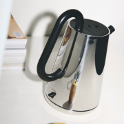 Czajnik elektryczny Toru 0,8 l Alessi