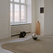 Dywan Fluid Arc Olive Linie Design