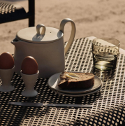 Dzbanek do herbaty Flow złamana biel Ferm Living