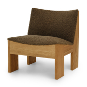 Fotel Tenon brązowy z dębową podstawą New Works