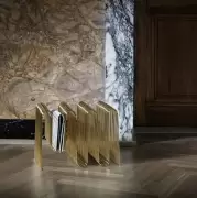 Gazetnik Curva złoty AYTM