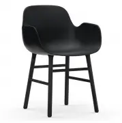 Krzesło Form Z Podłokietnikami Czarna Podstawa Czarne Normann Copenhagen