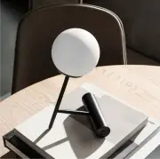 Lampa Stołowa Phare Led Ceglasta Audo Copenhagen