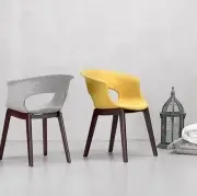 KRZESŁO NATURAL MISS B DREWNIANA PODSTAWA JASNOSZARE SCAB DESIGN