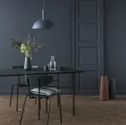 KRZESŁO HERMAN KASZTANOWE FERM LIVING