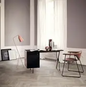 LAMPA PODŁOGOWA GRASHOPPA CZERWONY VINTAGE GUBI