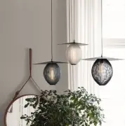 LAMPA WISZĄCA SATELLITE 22 cm czarna GUBI