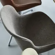 KRZESŁO OBROTOWE HYG BLACK ALU CZARNE NORMANN COPENHAGEN