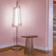 Stolik kawowy Bent przydymiony szary Pulpo