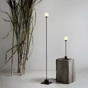 Lampa stołowa Snowball mosiężna Northern