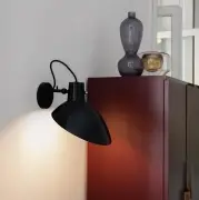 Lampa ścienna VV Cinquanta mosiężno-czarna Astep