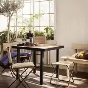 Stół Flod terracotta Ferm Living