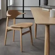 Stół Oku okrągły czarny dąb Norr 11