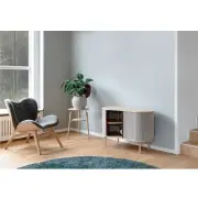 Fotel Conversation Piece ciemny dąb sugar brown Umage