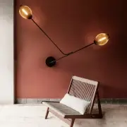 Lampa ścienna Satellite czarna Gubi
