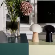 Lampa stołowa Night Owl biała podstawa jesionowa Fritz Hansen