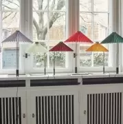 Lampa stołowa Matin mała czerwona Hay
