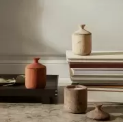 Świeca zapachowa Ura Red Sienna Ferm Living