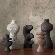 Świecznik Yara piaskowy Ferm Living