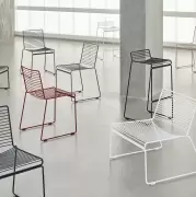 Krzesło barowe do ogrodu Hee 65 cm zielone HAY