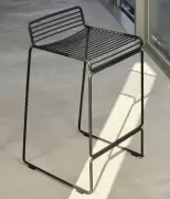 Krzesło barowe do ogrodu Hee 75 cm czarne HAY