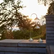 Lampa przenośna Grasp 47 cm mosiężna Frandsen