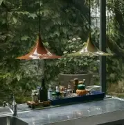 Lampa wisząca Semi 30 cm pomarańczowa połysk Gubi