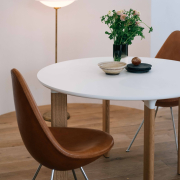 Stół Analog J43 Orzechowy Fritz Hansen